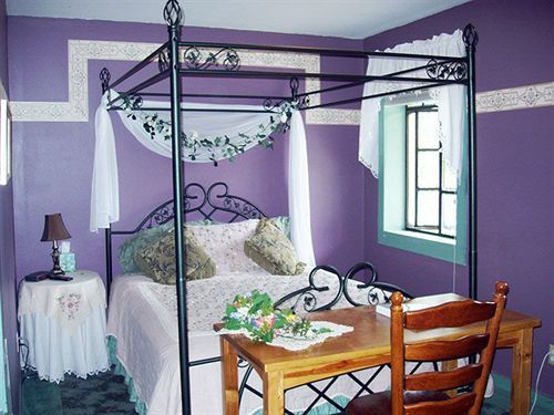 The Historic Brook Forest Inn 에버그린 외부 사진